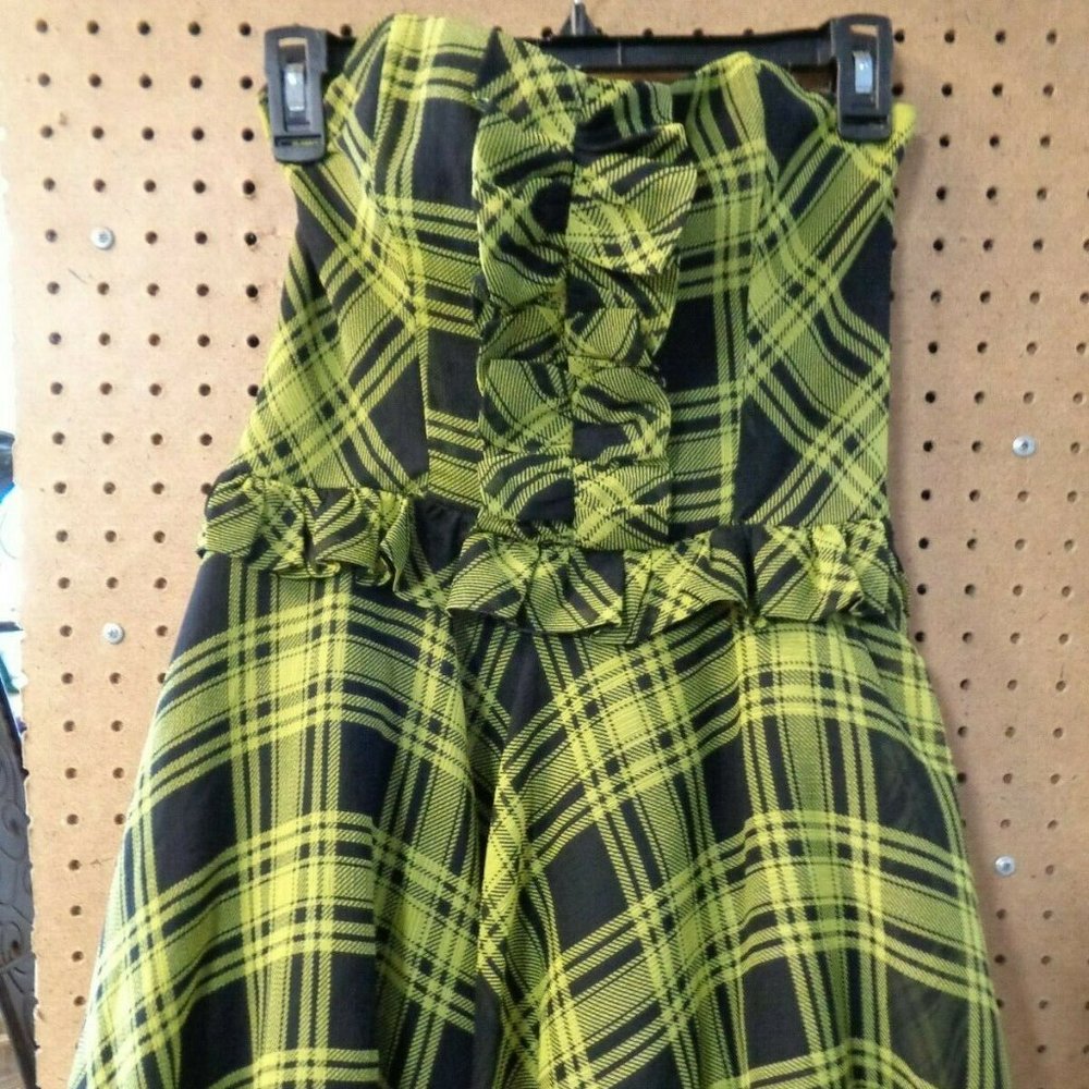 Papaya Womens Black/Green Dress